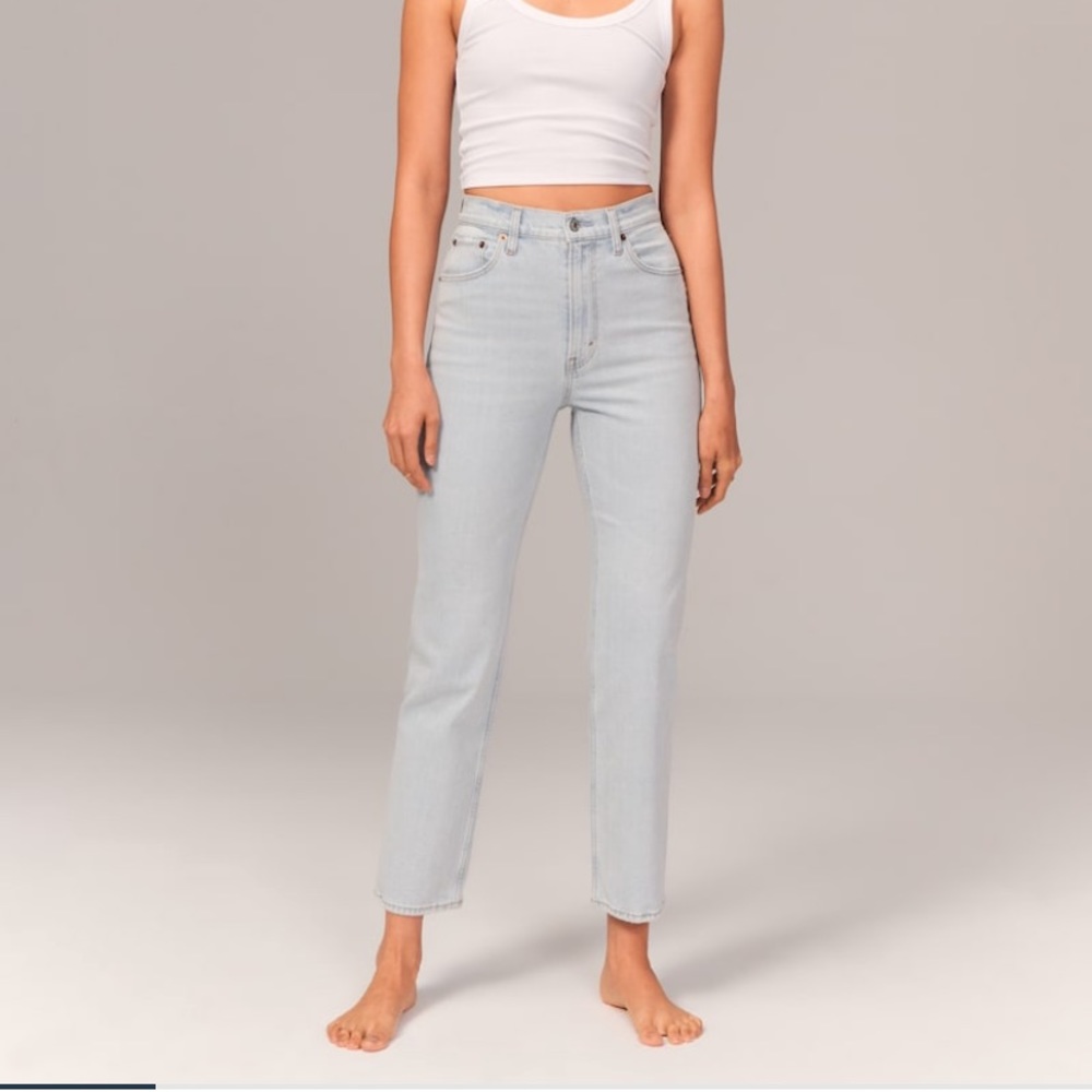 Abercrombie Ultra high rise ankle straight jeans